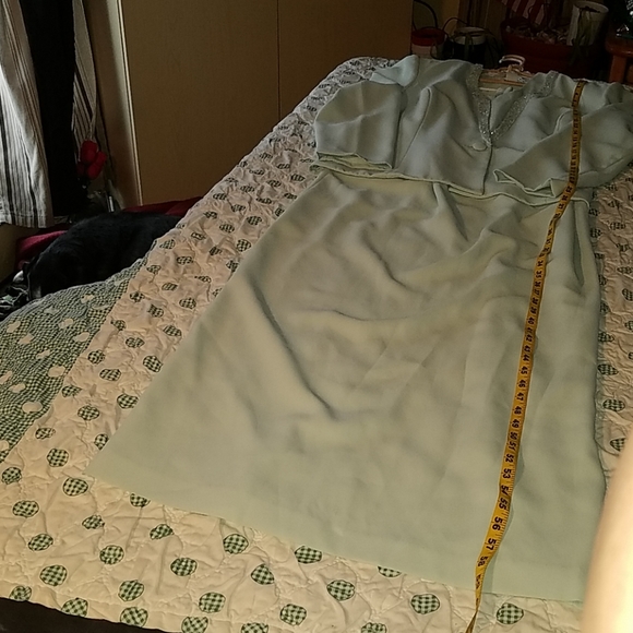 Beautiful two-piece Karen Miller dress set - Picture 4 of 8